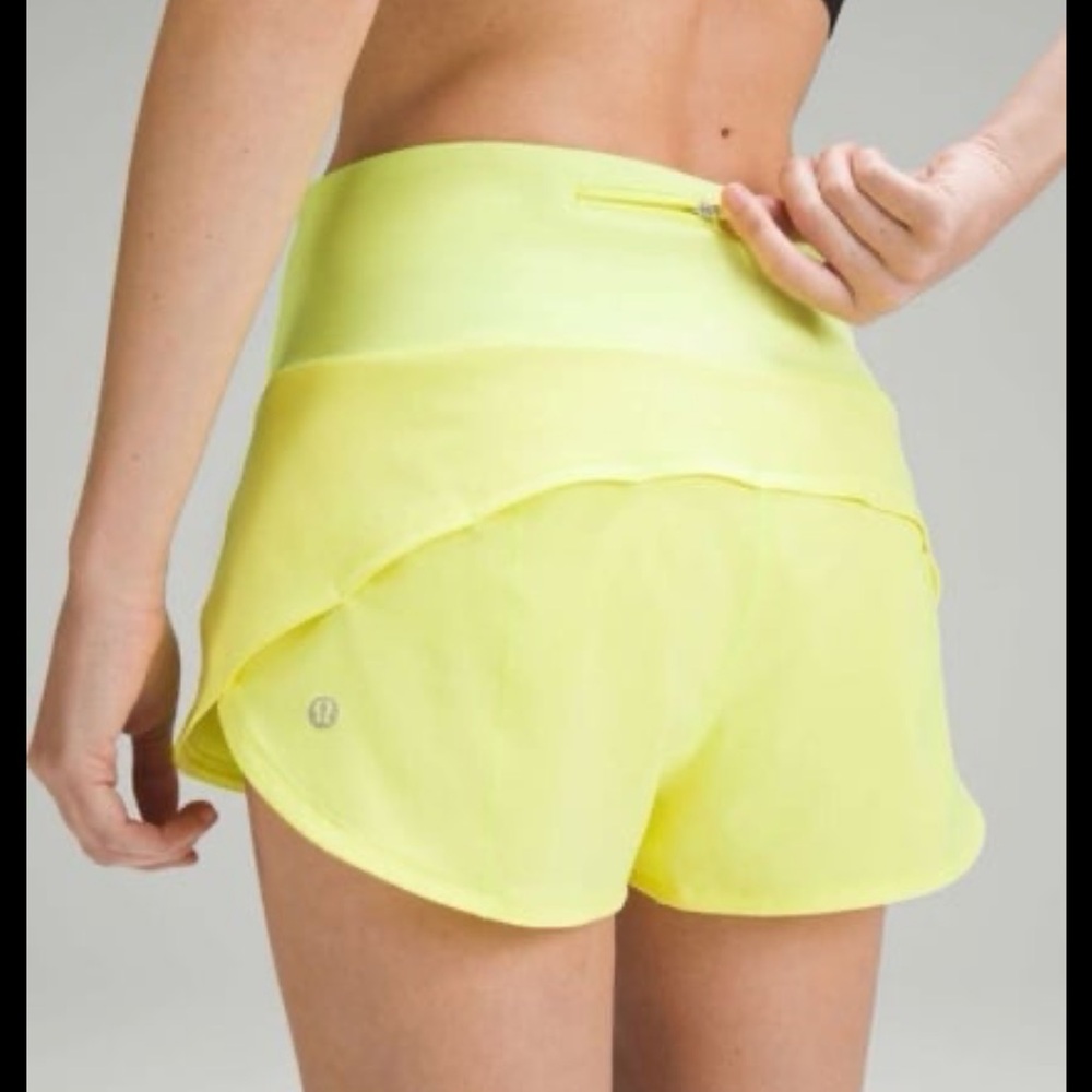 NWT Lululemon Speed Up High-Rise Lined Short 2.5"
Electric Lemon size 14 - Picture 4 of 7